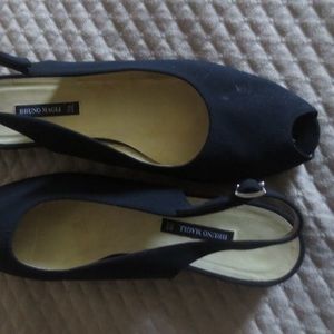 Classic Bruno Magli fabric flat